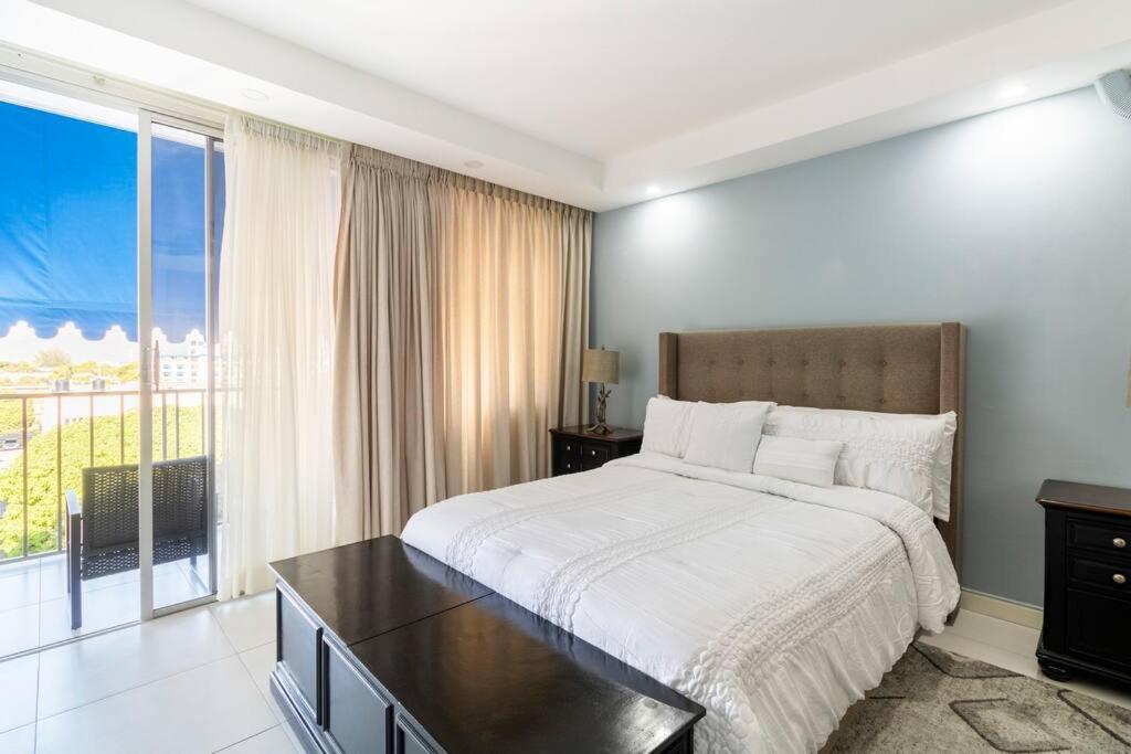 City Edge La Vie Kingston Bagian luar foto
