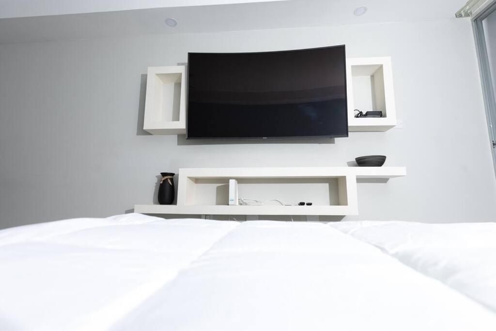 City Edge La Vie Kingston Bagian luar foto